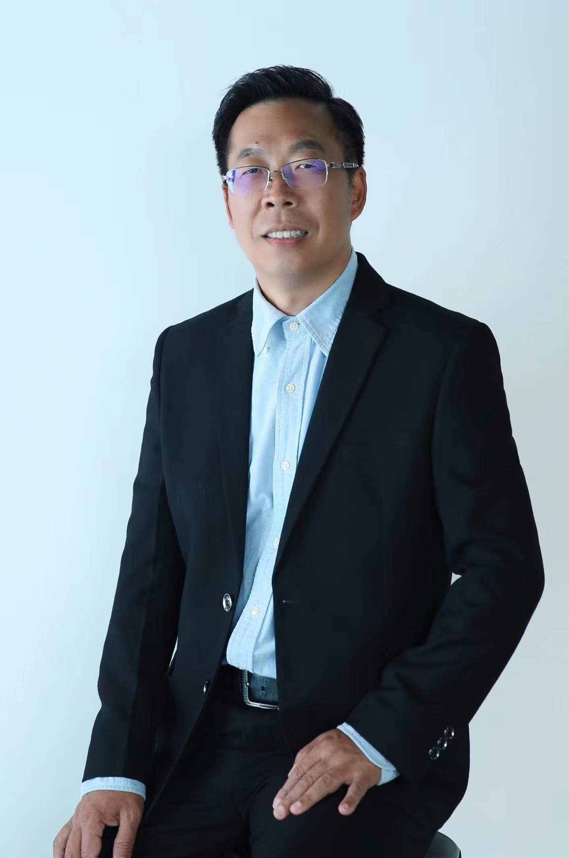 創始人(rén)簡介 創始人(rén)簡介